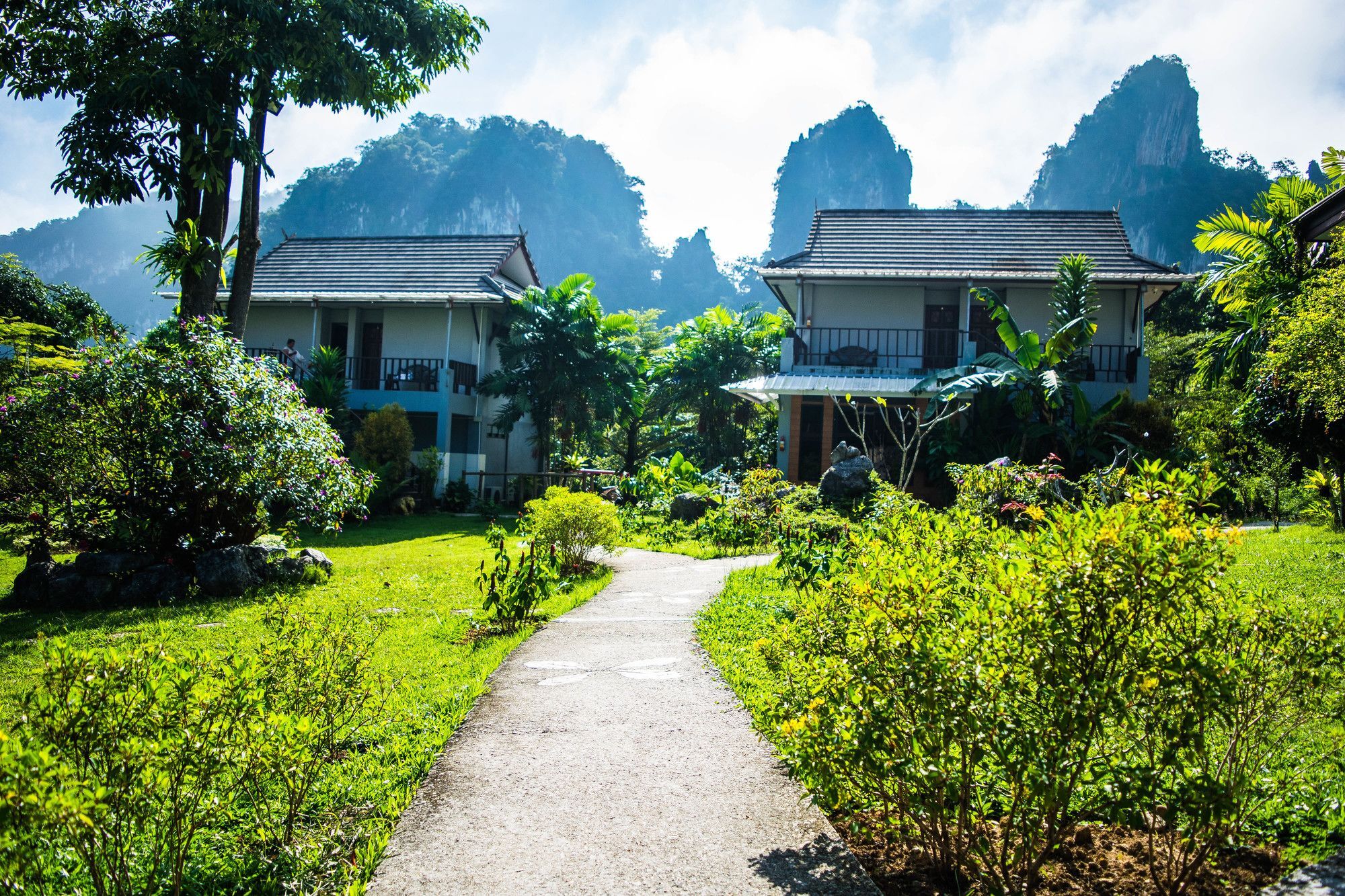 Montania Lifestyle Hotel Phanom Exterior photo